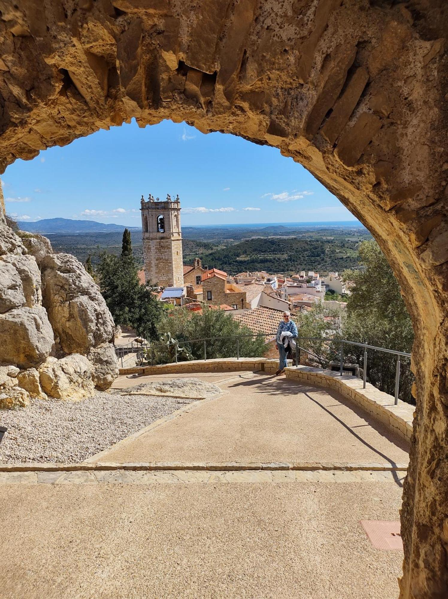 Tranquil And Spacious Townhouse In Historical And Picturesque Cervera Del Maestre Exterior photo